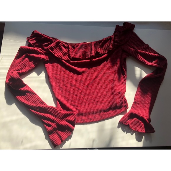 Tops - Off-the-shoulder Knit Crop Top